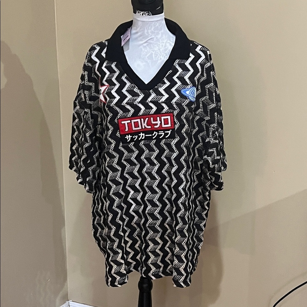 Black and White Zigzag Tokyo Soccer Jersey